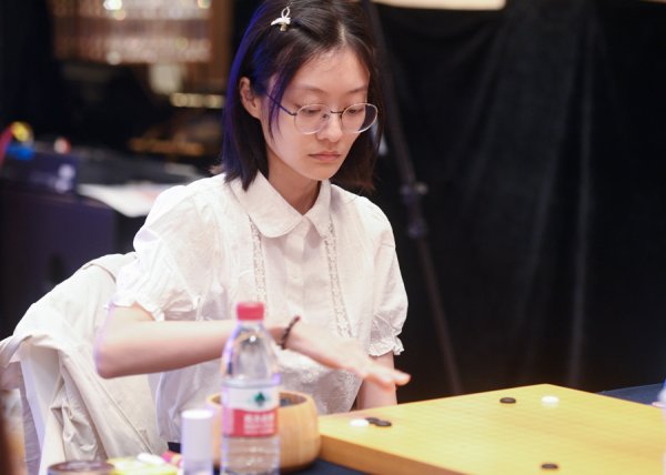 汇操盘 十五运围棋预赛在奉贤落子，王星昊、唐嘉雯代表上海队出战